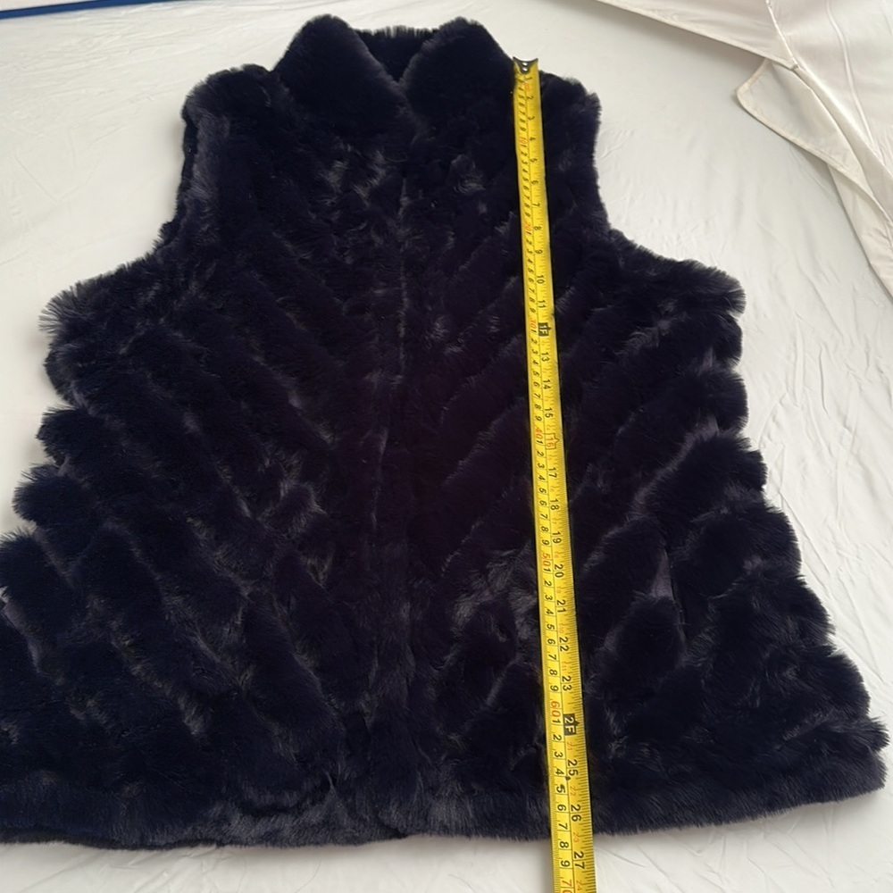 Jayley Collection navy blue soft silk acrylic blend vegan fur vest - Picture 7 of 9